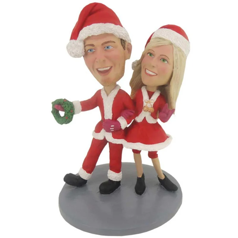 Happy-Couple-In-Christmas-Costumes-Custom-Figure-Bobbleheads