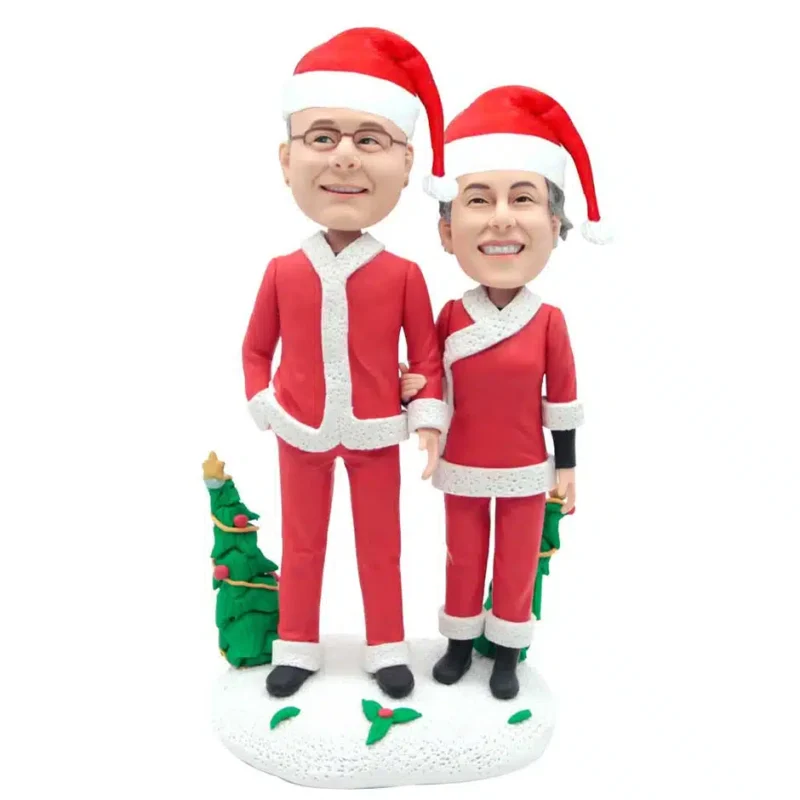 Happy-Couple-In-Christmas-Costumes-Custom-Figure-Bobbleheads-d1
